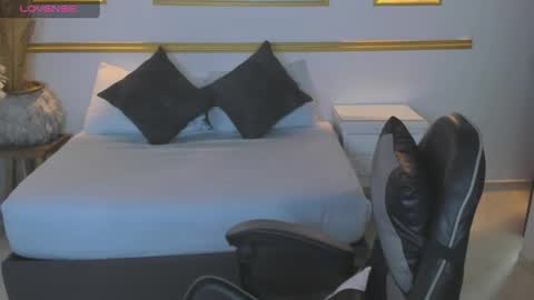 Lia  online show from September 21, 2025, 2:13 am