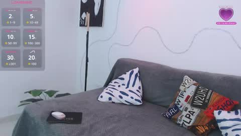 lia_tgn online show from October 17, 2025, 6:43 pm