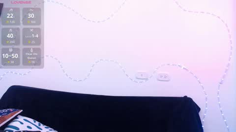 lia_tgn online show from October 25, 2025, 12:13 pm