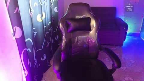 Snapshot of lia_varel chatting on May 12, 2026, 2:25 pm lia_varel online show from May 12, 2026, 2:25 pm
