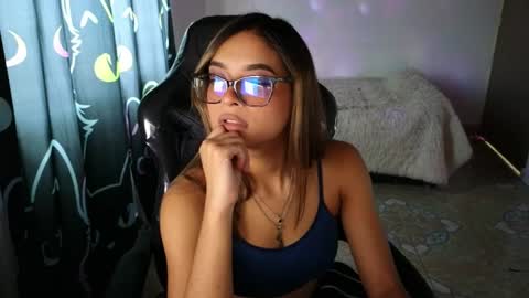 lia_varel online show from July 8, 2026, 9:30 pm