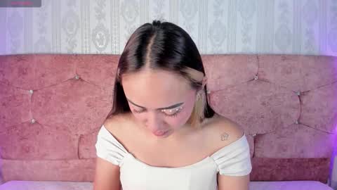 Liaa online show from September 25, 2025, 3:54 am