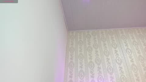 Liaa online show from November 19, 2025, 3:17 am