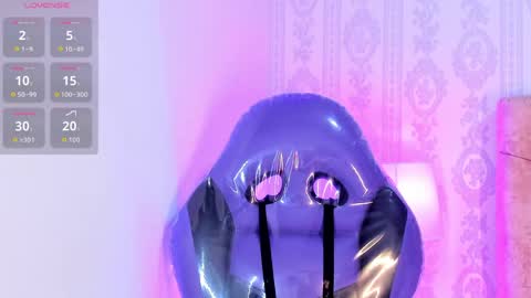 Snapshot of liaa_18 chatting on April 22, 2026, 5:32 am Liaa online show from April 22, 2026, 5:32 am