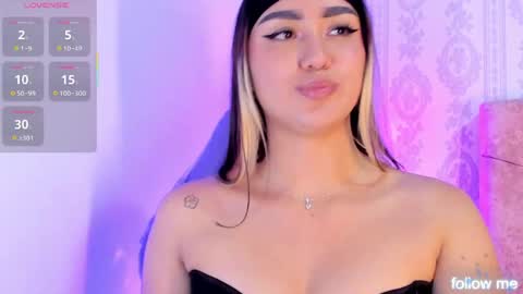Snapshot of liaa_18 chatting on May 7, 2026, 6:19 am Liaa online show from May 7, 2026, 6:19 am