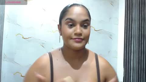 liaa_cams online show from July 7, 2026, 3:20 am
