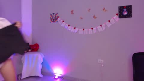 Snapshot of liaa_cute_ chatting on March 27, 2026, 3:23 am lia online show from March 27, 2026, 3:23 am