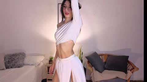 Lia  online show from November 14, 2025, 2:27 pm