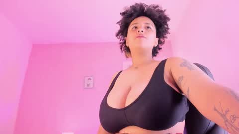 liaa moretzz online show from October 11, 2025, 7:51 am