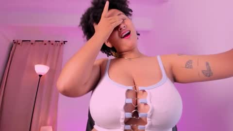 liaa moretzz online show from December 4, 2025, 3:38 am