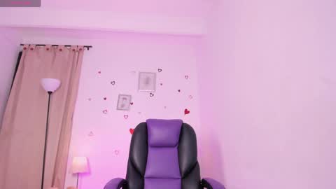 liaa moretzz online show from June 8, 2026, 11:27 pm