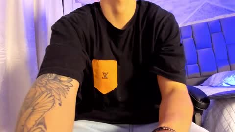 Liam Smith online show from October 12, 2025, 12:04 pm