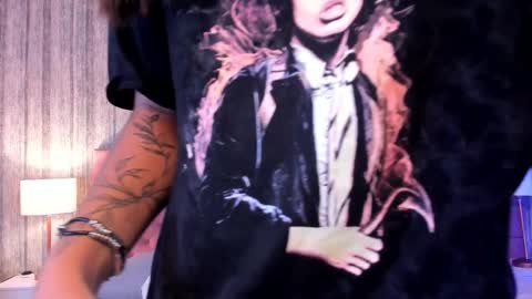 liaa turner  online show from February 3, 2026, 2:53 am