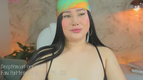 Snapshot of liacox chatting on October 4, 2025, 4:32 am Lia Cox online show from October 4, 2025, 4:32 am