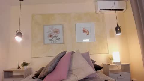 Snapshot of liaflame chatting on February 11, 2026, 7:52 pm Lia Flame online show from February 11, 2026, 7:52 pm