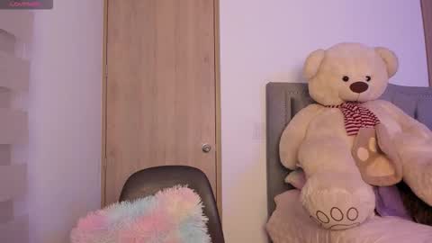 Snapshot of liahkimi chatting on October 3, 2025, 11:46 pm Lia  online show from October 3, 2025, 11:46 pm