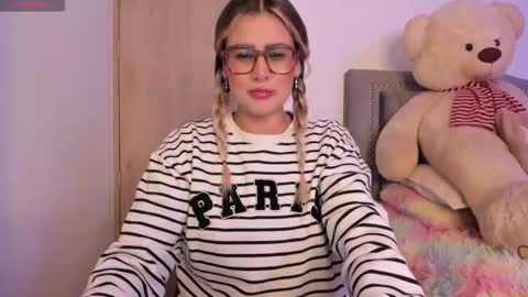 Snapshot of liahkimi chatting on October 5, 2025, 1:48 am Lia  online show from October 5, 2025, 1:48 am