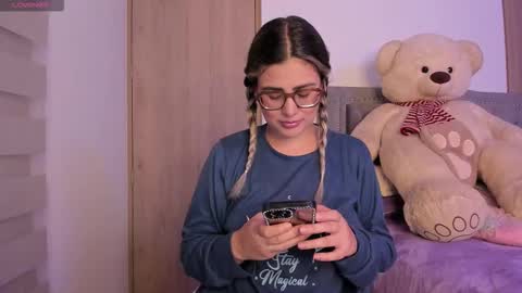 Lia  online show from November 15, 2025, 4:21 am