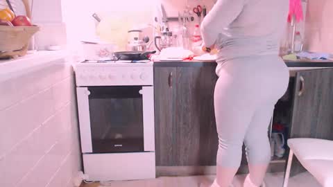 miss Lia  colection for travel online show from December 13, 2024, 6:05 pm