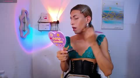 Liah Stone online show from May 13, 2026, 1:08 pm