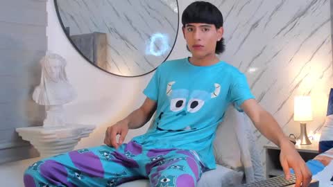 Liam online show from January 28, 2025, 3:36 am