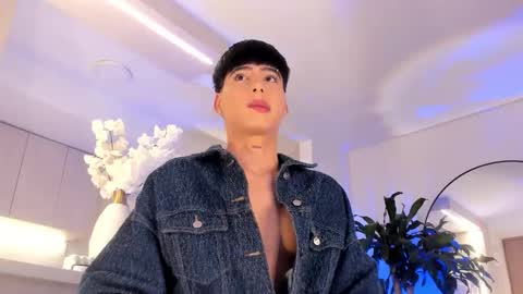 Liam online show from March 15, 2026, 3:23 am