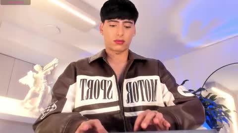 Liam online show from March 22, 2026, 1:53 am