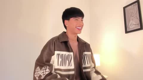 Liam online show from March 27, 2026, 1:33 pm