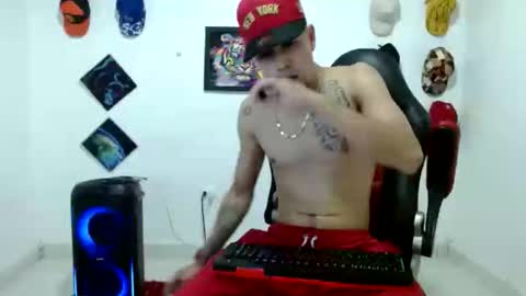 Snapshot of liam_andres12 chatting on February 28, 2026, 11:17 pm Andres online show from February 28, 2026, 11:17 pm