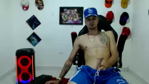 Snapshot of liam_andres12 chatting on March 9, 2026, 11:31 pm Andres online show from March 9, 2026, 11:31 pm