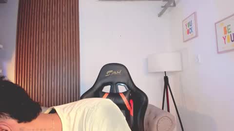 Liam Collins online show from October 16, 2025, 11:55 am