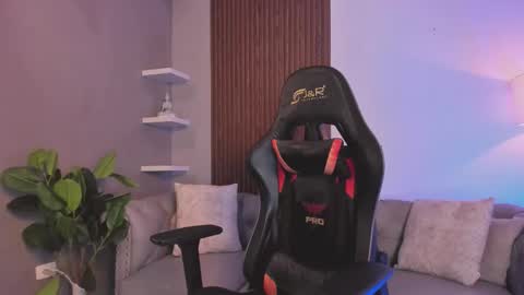 Liam Collins online show from February 6, 2026, 11:46 am