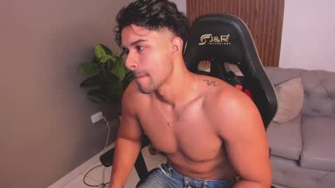 Liam Collins online show from April 30, 2026, 11:49 am