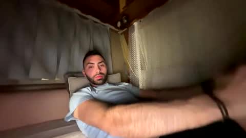 Snapshot of liam_daniel chatting on February 26, 2025, 5:50 pm Liam online show from February 26, 2025, 5:50 pm