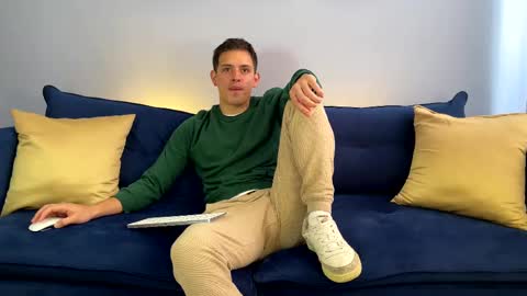 Liam online show from February 12, 2025, 2:43 pm