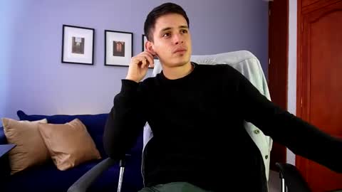 Liam online show from February 14, 2025, 6:29 pm