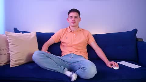 Liam online show from February 28, 2025, 4:31 pm