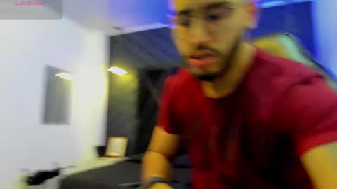 LIAM KLEIN online show from November 21, 2025, 11:09 am