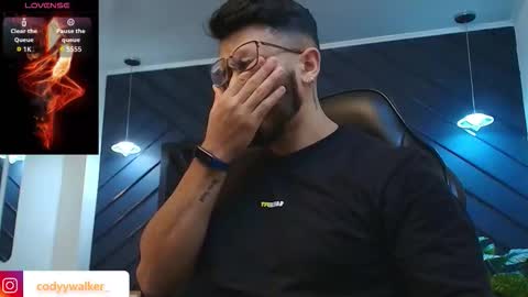 LIAM KLEIN online show from February 25, 2026, 11:42 am