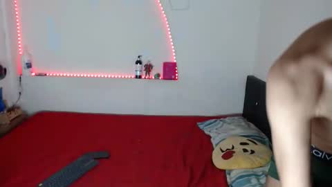 liam_mendoza online show from October 4, 2025, 3:26 am