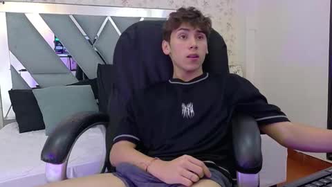 Liam Noxx online show from January 6, 2026, 12:36 am