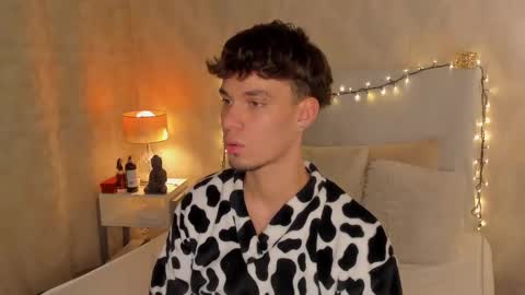 LIAM  online show from January 27, 2025, 4:20 am
