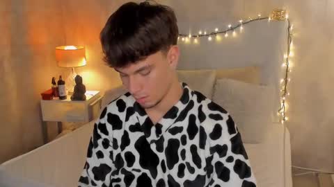 LIAM  online show from January 27, 2025, 7:24 am