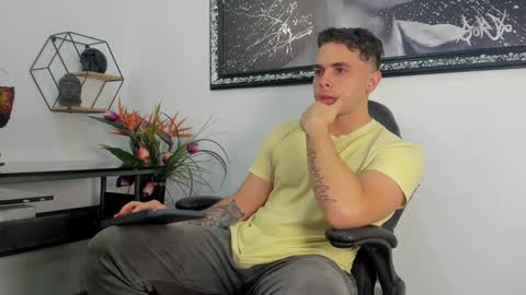 Liam online show from January 13, 2025, 2:11 pm