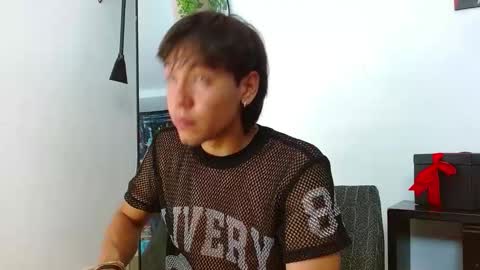 liamxul online show from October 18, 2025, 7:36 pm