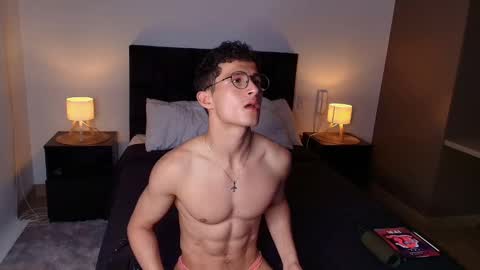 Snapshot of liam_your_boy chatting on January 13, 2026, 11:43 pm Liam online show from January 13, 2026, 11:43 pm