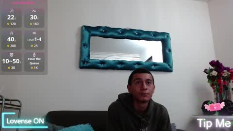 Snapshot of liambrown09 chatting on October 29, 2025, 12:07 pm Liam online show from October 29, 2025, 12:07 pm