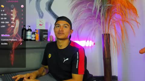 LiamDeep online show from October 26, 2025, 8:37 pm