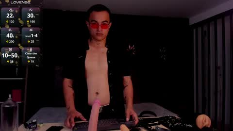 LiamDeep online show from May 1, 2026, 8:46 pm