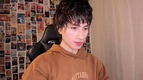 Liam online show from March 18, 2026, 5:21 am